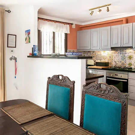 Cecilie By Interhome