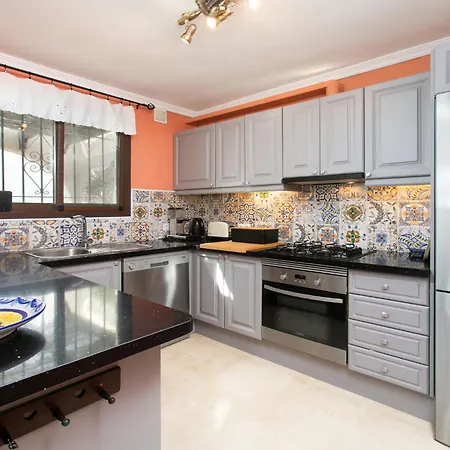 Cecilie By Interhome נרחה